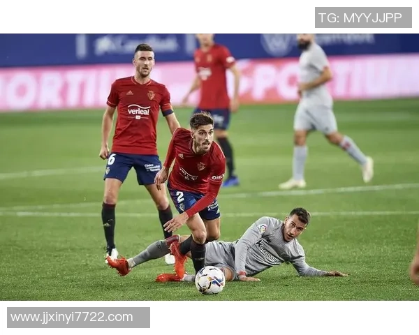 谢周三与女王巡游历史交锋记录分析与战绩回顾 谢周三与女王巡游历史交锋记录分析与战绩回顾